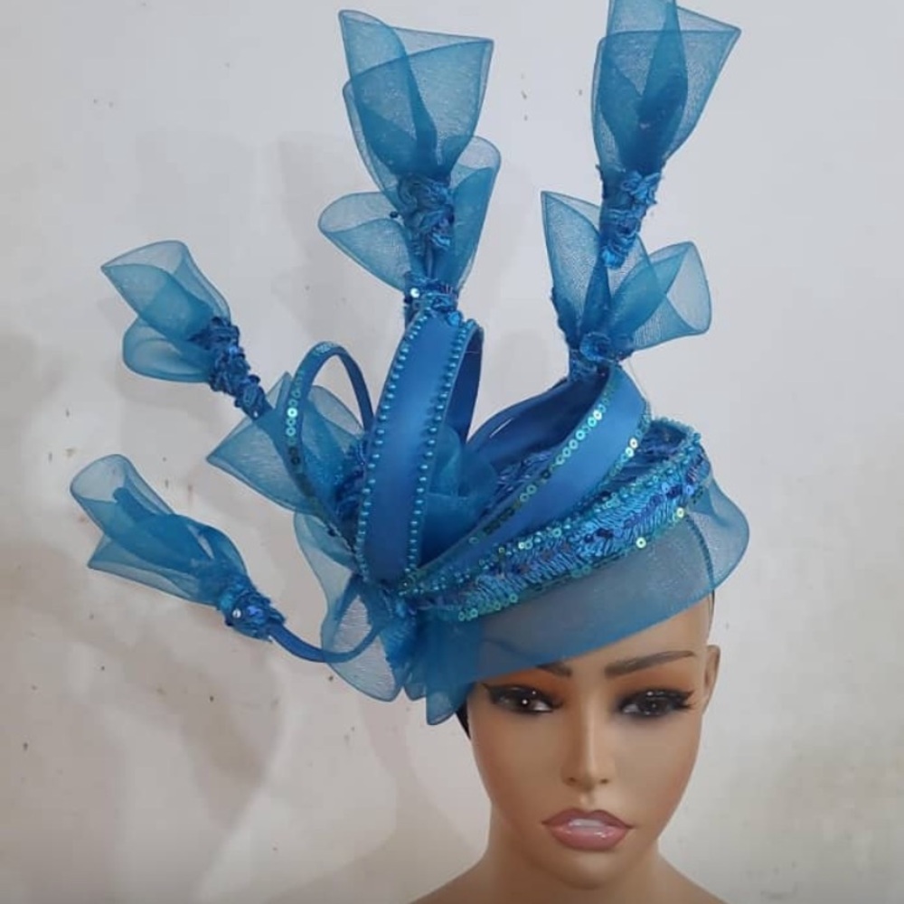 Designer Hat - Rare Elegant One Of A Kind Hand Made Fascinator 

FAS2  0226